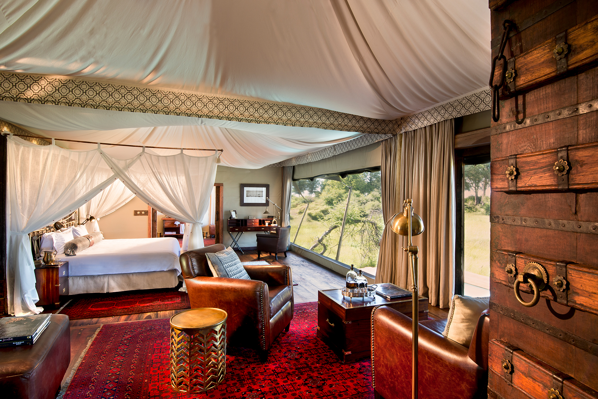 Guest bedroom at Duba Plains Camp
