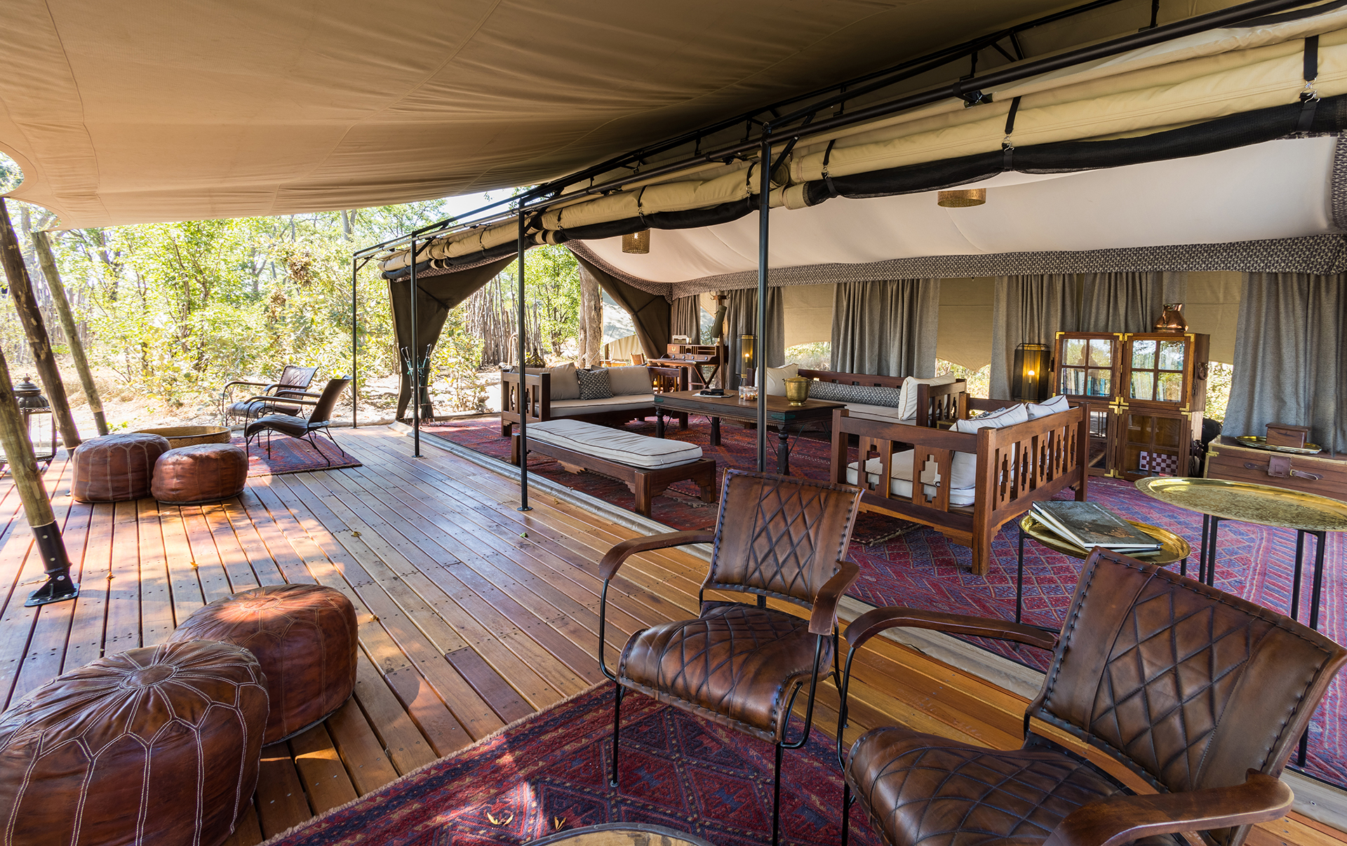 Main lounge at Selinda Explorers Camp